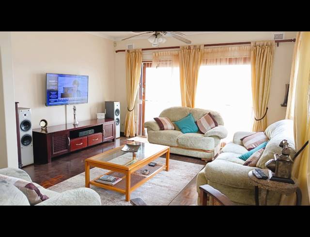 3 BEDROOM HOUSE FOR SALE IN BLUFF